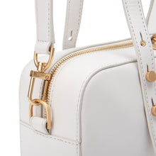 將圖片載入圖庫檢視器 LOEKA Cube 白色兩用優雅法棍包