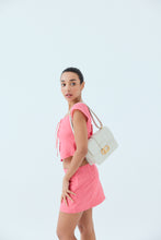 將圖片載入圖庫檢視器 LOEKA Objet M 優雅牛皮香草白方形包