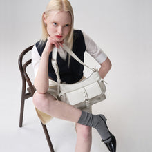 將圖片載入圖庫檢視器 SQUARELINE Levi 斜背/肩背兩用包 銀色