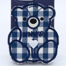 將圖片載入圖庫檢視器 SECOND UNIQUE NAME 深藍色格紋小熊手機殼