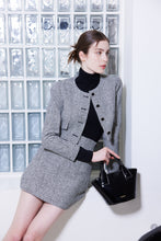 將圖片載入圖庫檢視器 LOEKA Marqueta S 優雅牛皮亮面黑水桶小包