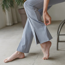 將圖片載入圖庫檢視器 CONCHWEAR 蜜桃臀緊身運動開岔喇叭褲 4色