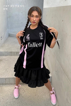 將圖片載入圖庫檢視器 FALLETT Sport Club 足球黑粉撞色短袖T恤