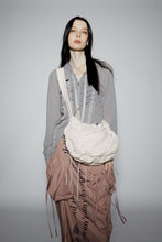 將圖片載入圖庫檢視器 MARHEN.J Popcorn Swing 個性街頭爆米花米色側背包