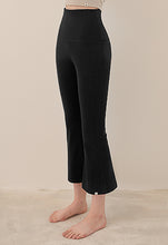 將圖片載入圖庫檢視器 CONCHWEAR 短版喇叭瑜珈褲 3色