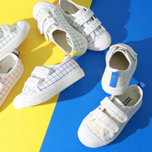 將圖片載入圖庫檢視器 THANK YOU SHOES MUCH Sketch 童趣格紋運動鞋 2色