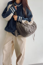 將圖片載入圖庫檢視器 MARHEN.J Plie Large 灰色蝴蝶結抓皺半月包