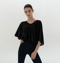 將圖片載入圖庫檢視器 CONCHWEAR 優雅寬袖開背罩衫 3色