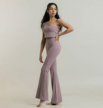 將圖片載入圖庫檢視器 CONCHWEAR 蜜桃臀緊身運動喇叭褲 7色