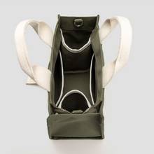 將圖片載入圖庫檢視器 MARHEN.J Rico Mini Comfort 墨綠色帆布包