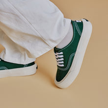 將圖片載入圖庫檢視器 ELLDU Toe-Easy 綠色厚底帆布鞋