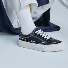 將圖片載入圖庫檢視器 ELLDU Underlay 黑色厚底帆布鞋