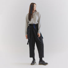 將圖片載入圖庫檢視器 CCOMAQUE BY DOLSILNAI 灰色短版連帽上衣/帽T