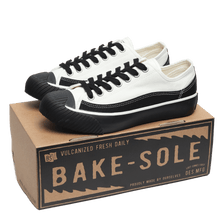 將圖片載入圖庫檢視器 BAKE-SOLE Tart 白底黑色帆布鞋