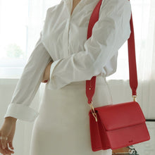 將圖片載入圖庫檢視器 D.LAB May 紅色斜肩包