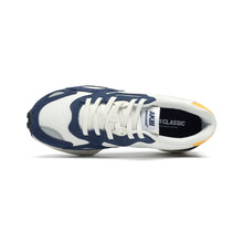 將圖片載入圖庫檢視器 AKIII CLASSIC Heritage 藍黃撞色復古絨布慢跑鞋 (高俊熙同款)
