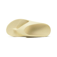 將圖片載入圖庫檢視器 AKIII CLASSIC Cloud Recovery Flipflop V2 奶油色輕量夾腳拖鞋