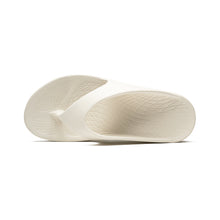 將圖片載入圖庫檢視器 AKIII CLASSIC Cloud Recovery Flipflop V2 象牙白棉花糖輕量夾腳拖鞋