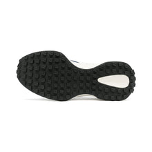 將圖片載入圖庫檢視器 AKIII CLASSIC Heritage 藍黃撞色復古絨布慢跑鞋 (高俊熙同款)