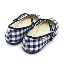 將圖片載入圖庫檢視器 VICTORIA 藍白色瑪莉珍格紋娃娃鞋