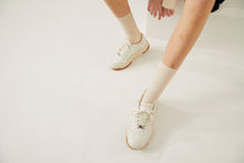 將圖片載入圖庫檢視器 GRIMPER Stick Rugged 奶油白厚底球鞋 (MONSTA X 亨元、Billlie HARUNA同款)