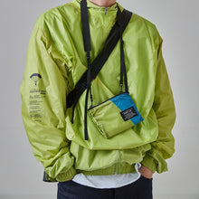 將圖片載入圖庫檢視器 OVER LAB Another High 螢光綠可折疊環保斜垮包