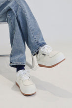 將圖片載入圖庫檢視器 POSE GANCH Mummum C.V 奶油色厚底麵包帆布鞋 (IVE 秋天同款)