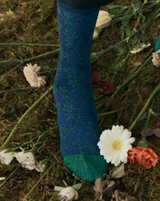 將圖片載入圖庫檢視器 I HATE MONDAY x Neul 金蔥滾邊襪_藍色