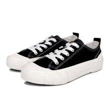 將圖片載入圖庫檢視器 BOX&COX 黑色厚底帆布鞋