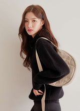 將圖片載入圖庫檢視器 MARHEN.J Luna 尼龍米駝色半月包