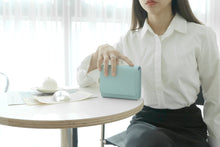 將圖片載入圖庫檢視器 D.LAB Teen Lip 鍊條迷你天空藍方包