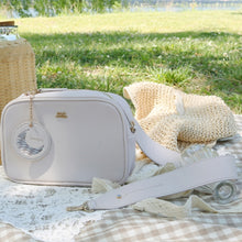 將圖片載入圖庫檢視器 D.LAB Coco 奶油色斜肩包