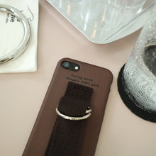 將圖片載入圖庫檢視器 SECOND UNIQUE NAME 文字塗鴉深棕色指套手機殼