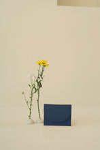 將圖片載入圖庫檢視器 D.LAB Nini 微笑真皮深藍色卡夾零錢包