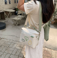 將圖片載入圖庫檢視器 SECOND MORNING 綠花園可背式防水保冷袋