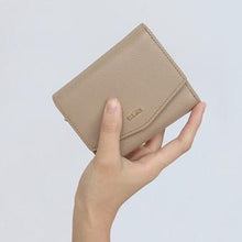 將圖片載入圖庫檢視器 D.LAB Ellin 杏色牛皮皮夾