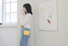 將圖片載入圖庫檢視器 D.LAB Teen Lip 鍊條迷你黃色方包