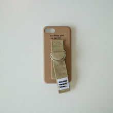 將圖片載入圖庫檢視器 SECOND UNIQUE NAME 文字塗鴉卡其指套手機殼