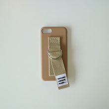將圖片載入圖庫檢視器 SECOND UNIQUE NAME 卡其色指套手機殼