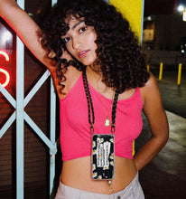 將圖片載入圖庫檢視器 SHARON6 可拆式背帶防撞手機殼_花路