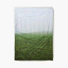 將圖片載入圖庫檢視器 PHOTOZENIAGOODS 江原道草原天鵝絨毯子(2種尺寸)