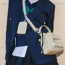 將圖片載入圖庫檢視器 MARHEN.J Bready 米駝色小水桶包