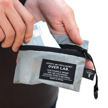將圖片載入圖庫檢視器 OVER LAB Another High 灰色環保錢包