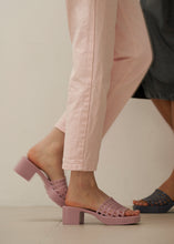 將圖片載入圖庫檢視器 HEAVENLY JELLY Wedge Skin 粉色高跟果凍鞋