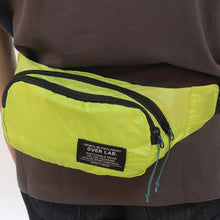 將圖片載入圖庫檢視器 OVER LAB Another High 螢光綠環保斜垮腰包