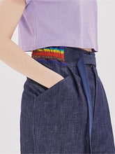 將圖片載入圖庫檢視器 CCOMAQUE 側腰彩色裝飾深藍色五分褲