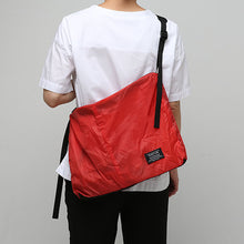將圖片載入圖庫檢視器 OVER LAB Another High 大尺寸環保斜垮包_4色