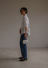 將圖片載入圖庫檢視器 KWANI Lozenge 菱紋鉚釘銀色迷你鍊條包