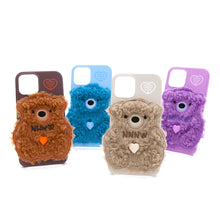 將圖片載入圖庫檢視器 SECOND UNIQUE NAME 卡其熊絨毛指套手機殼