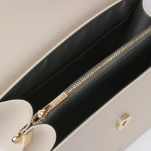 將圖片載入圖庫檢視器 D.LAB May 米色斜肩包